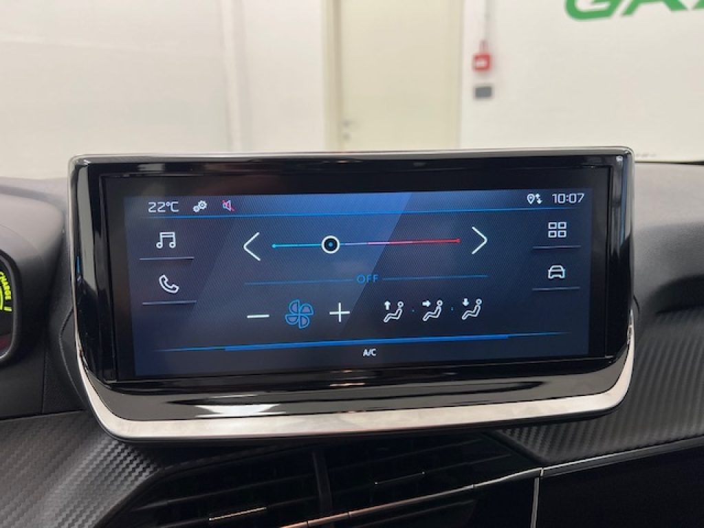 PEUGEOT 208 II 2023 -  1.2 hybrid Style 110cv e-dcs 6 - 12