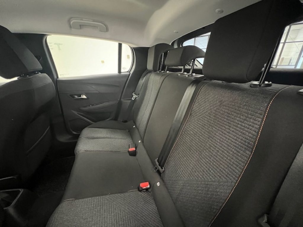 PEUGEOT 208 II 2023 -  1.2 hybrid Style 110cv e-dcs 6 - 16