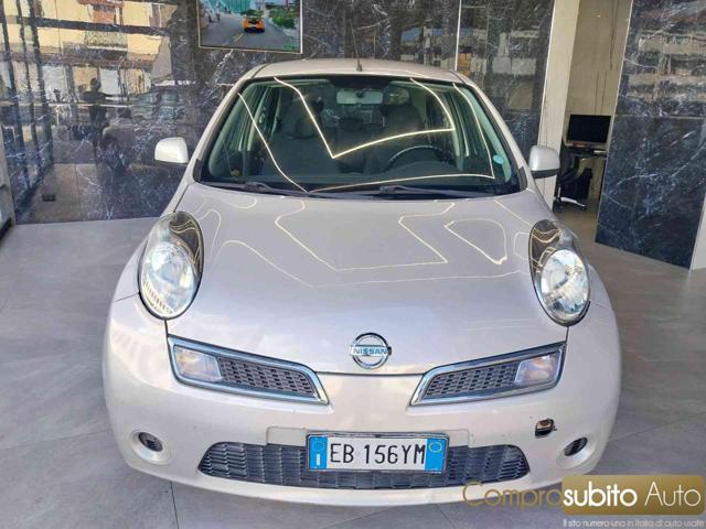 NISSAN Micra Grigio scuro pastello