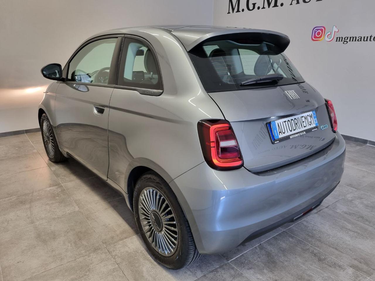 FIAT 500e Berlina 42 kWh Icon - 17