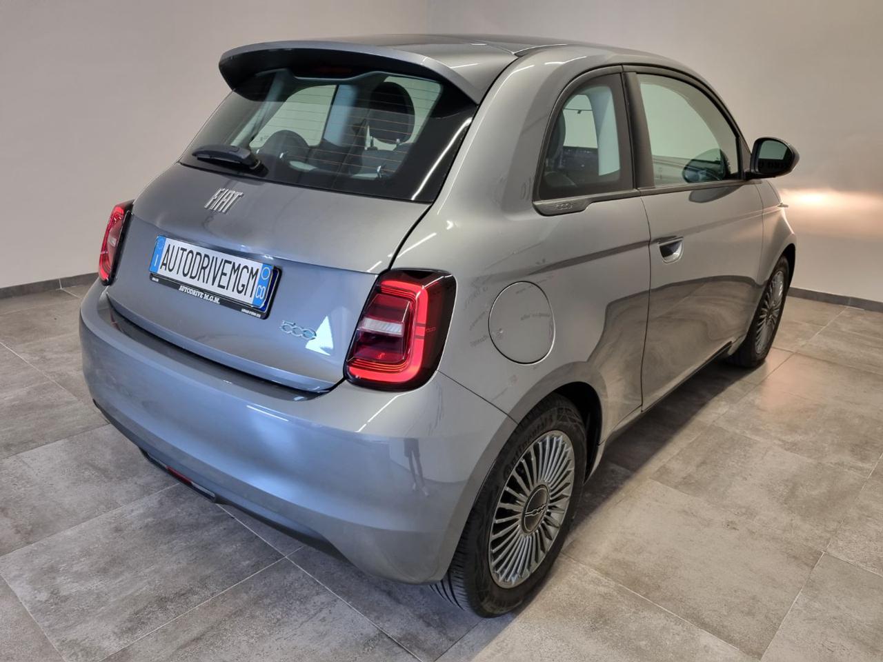 FIAT 500e Berlina 42 kWh Icon - 18