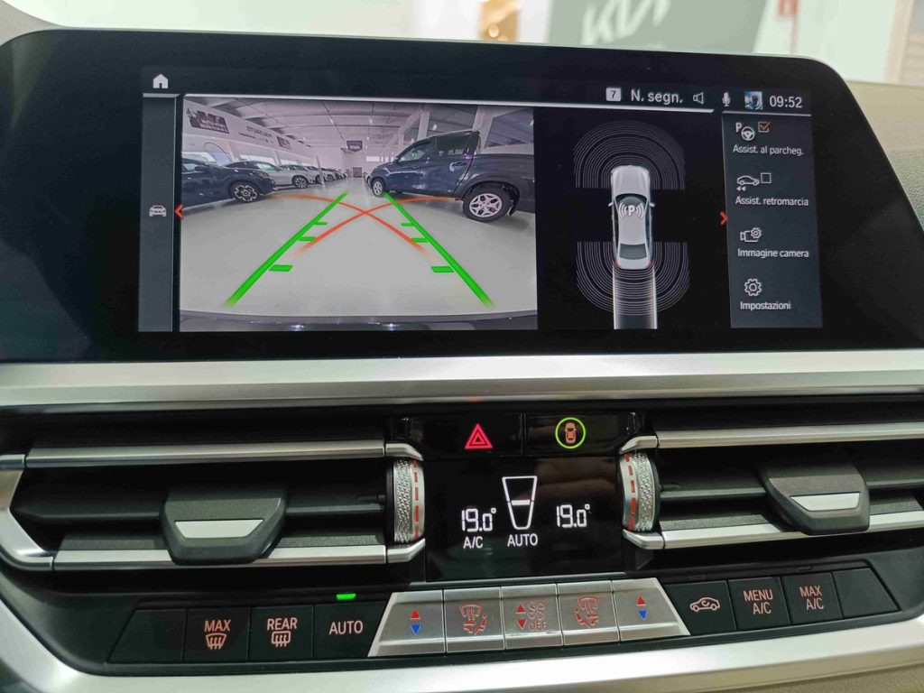 BMW 316 d 48V Sport - 16