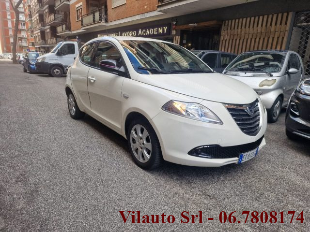 LANCIA Ypsilon Bianco metallizzato