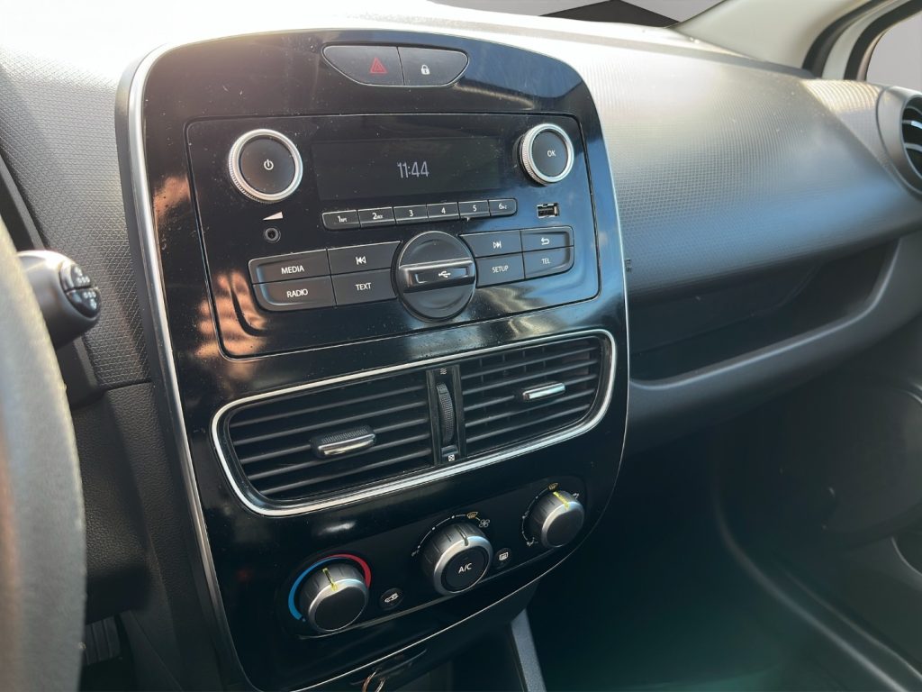 RENAULT Clio VAN 1.5DCI 2 POSTI - 13