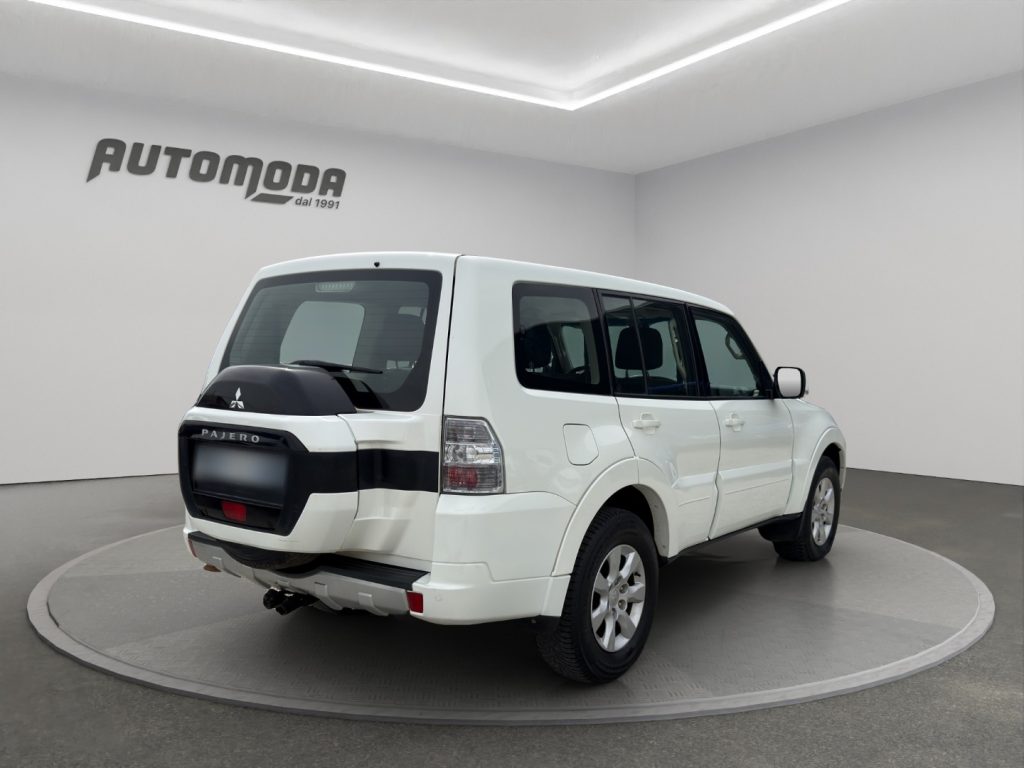 MITSUBISHI Pajero 3.2 5p. 7 POSTI - GANCIO - 4