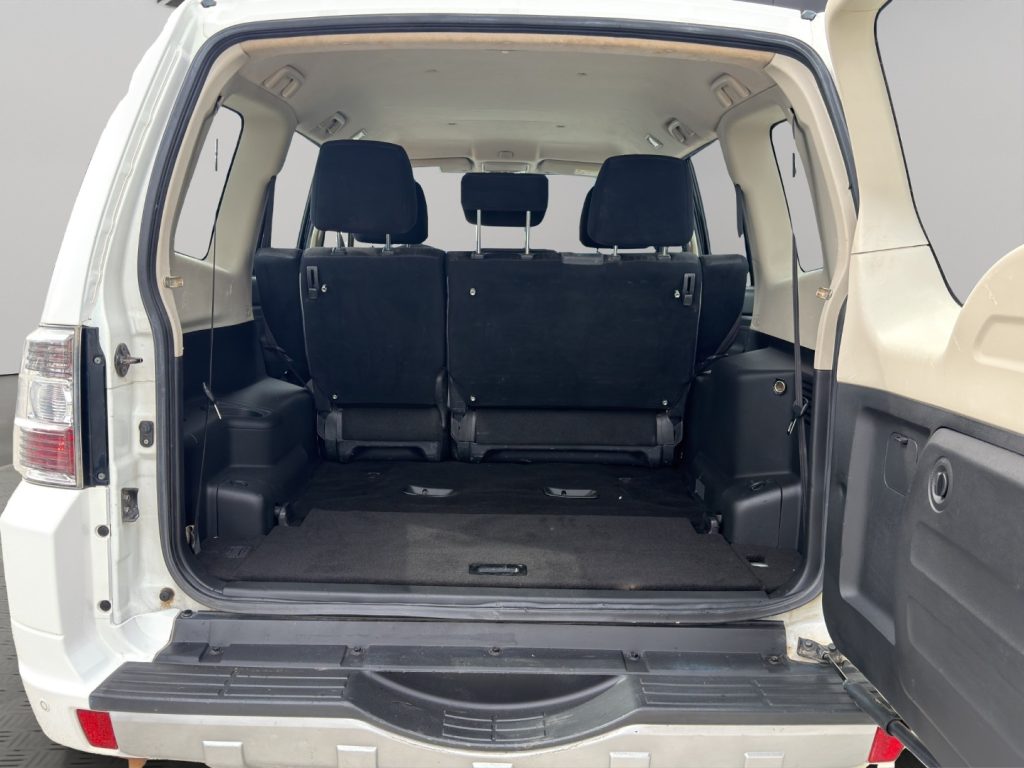 MITSUBISHI Pajero 3.2 5p. 7 POSTI - GANCIO - 15