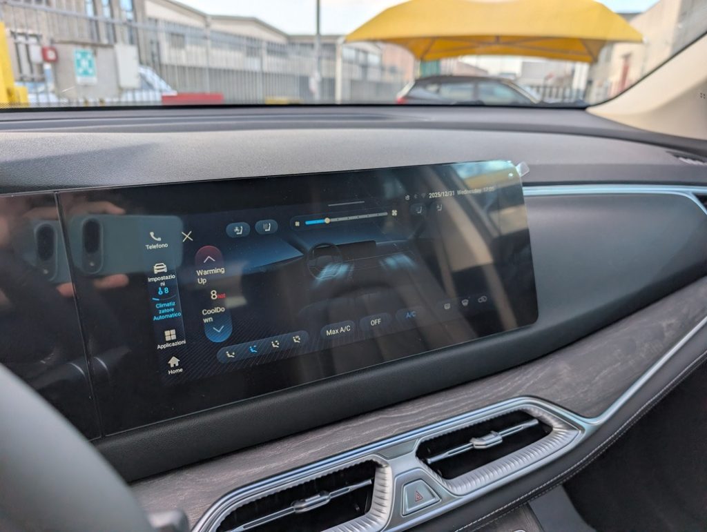 DFSK E5 E5 PLUG IN HYBRID VERSIONE BUSINESS - 12