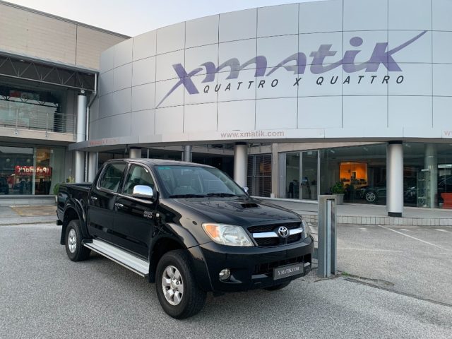 TOYOTA Hilux Nero metallizzato