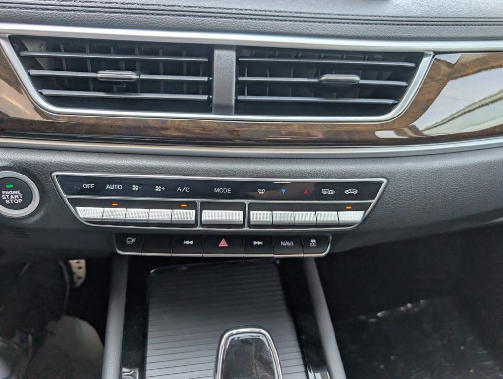 DFSK Glory 580 PRO 1.5 T 150 CV - A/T - Automatica - 7 Posti - 36