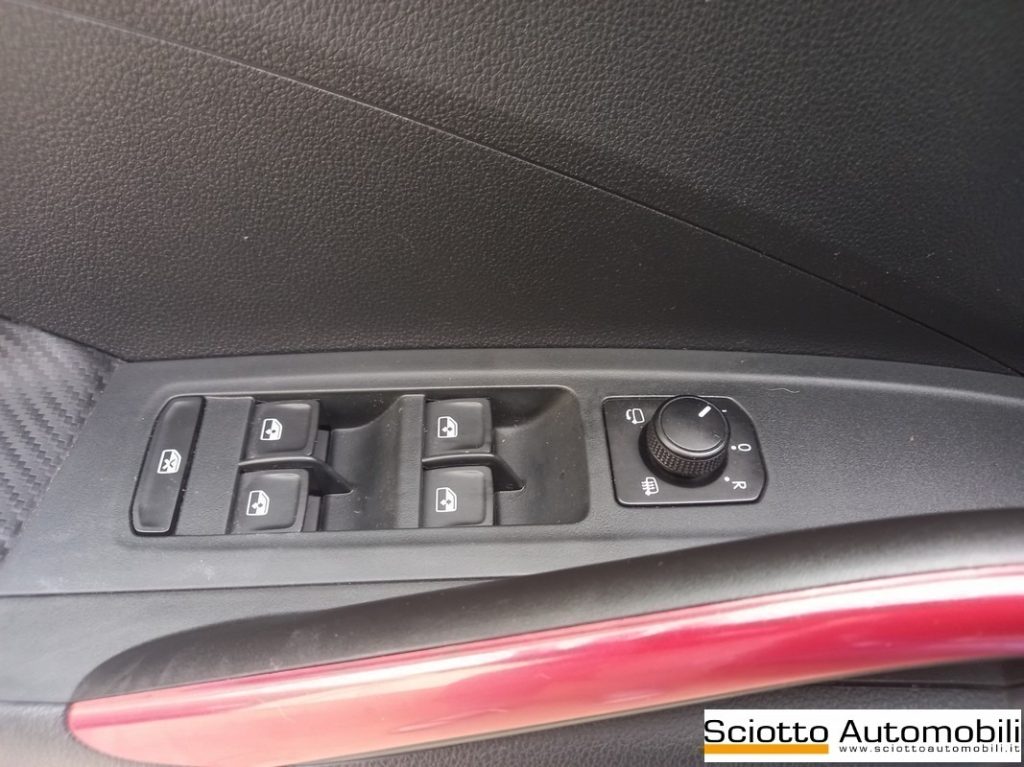 SKODA Fabia 1.0 MPI 80 CV Monte Carlo - 12
