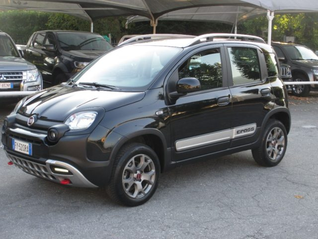 FIAT Panda Cross Nero pastello