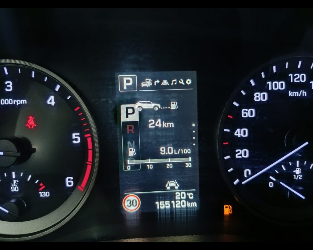 HYUNDAI Tucson 1.7 CRDi DCT XPossible - 9