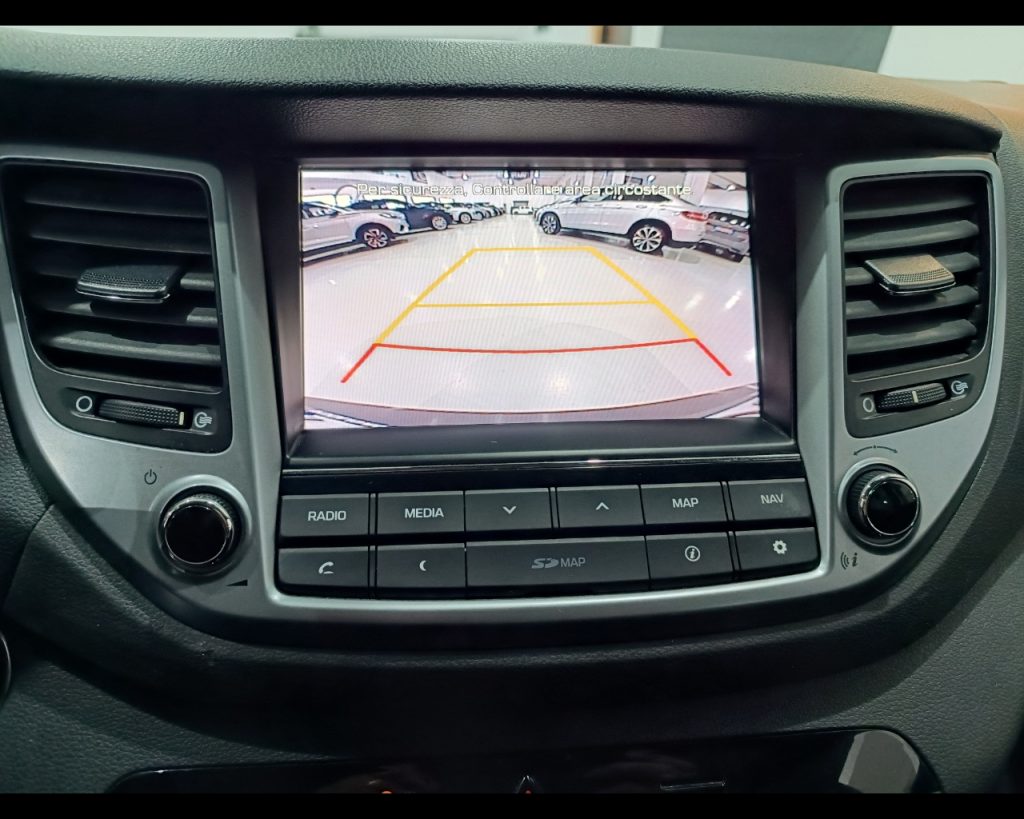 HYUNDAI Tucson 1.7 CRDi DCT XPossible - 11