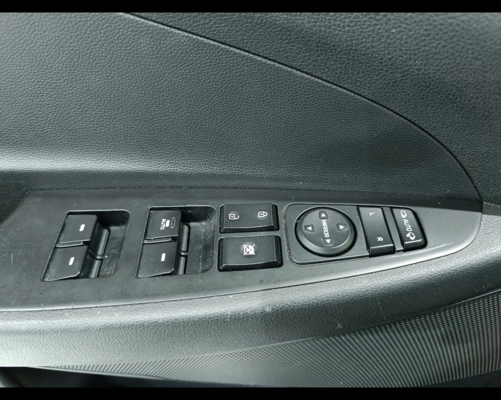 HYUNDAI Tucson 1.7 CRDi DCT XPossible - 22