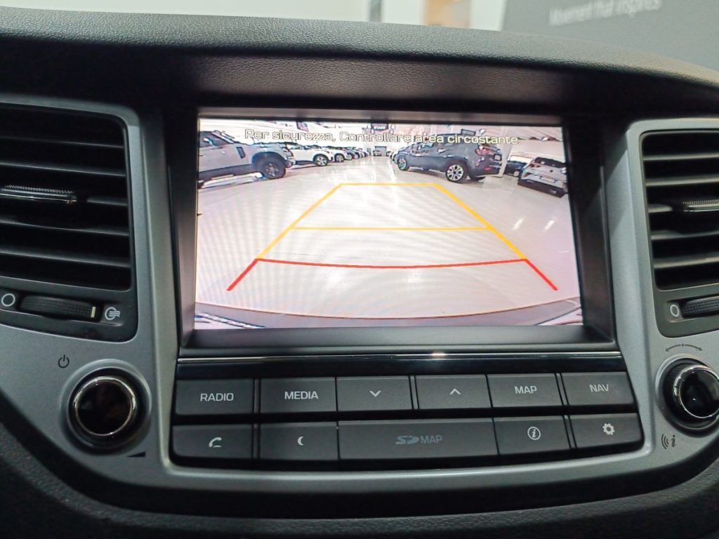HYUNDAI Tucson 1.7 CRDi DCT XPossible - 17