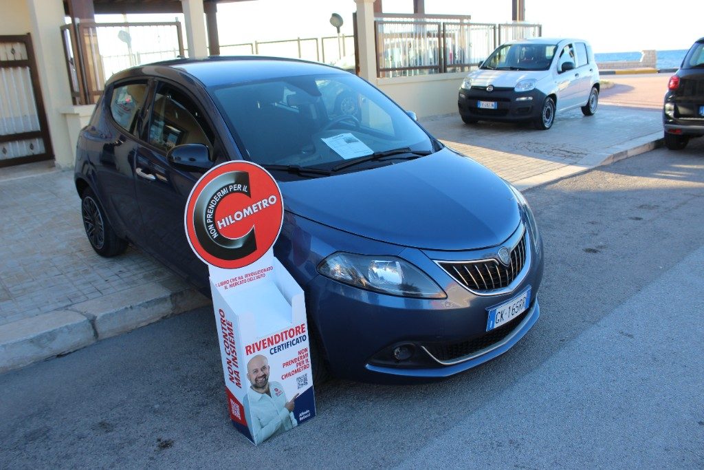 LANCIA Ypsilon 1.0 FireFly 5 porte S&S Hybrid Gold