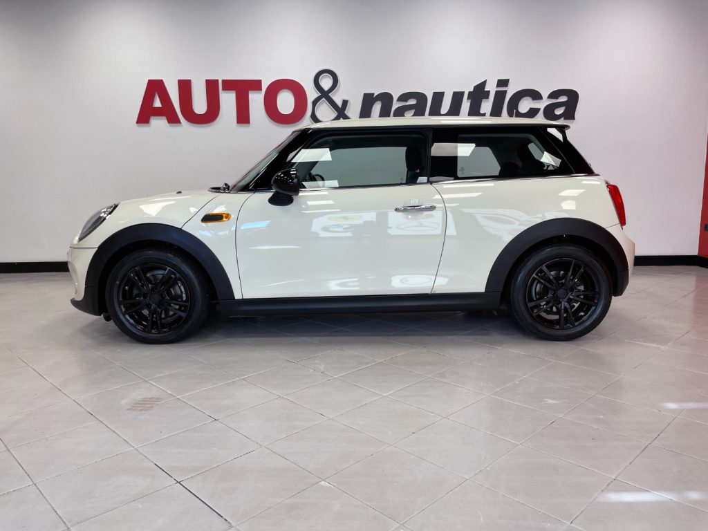 MINI Cooper D 1.5 COOPER D BUSINESS 3P - 6