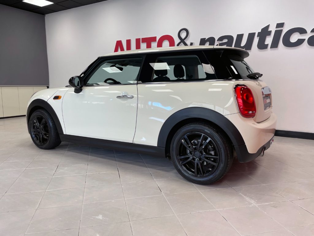 MINI Cooper D 1.5 COOPER D BUSINESS 3P - 7