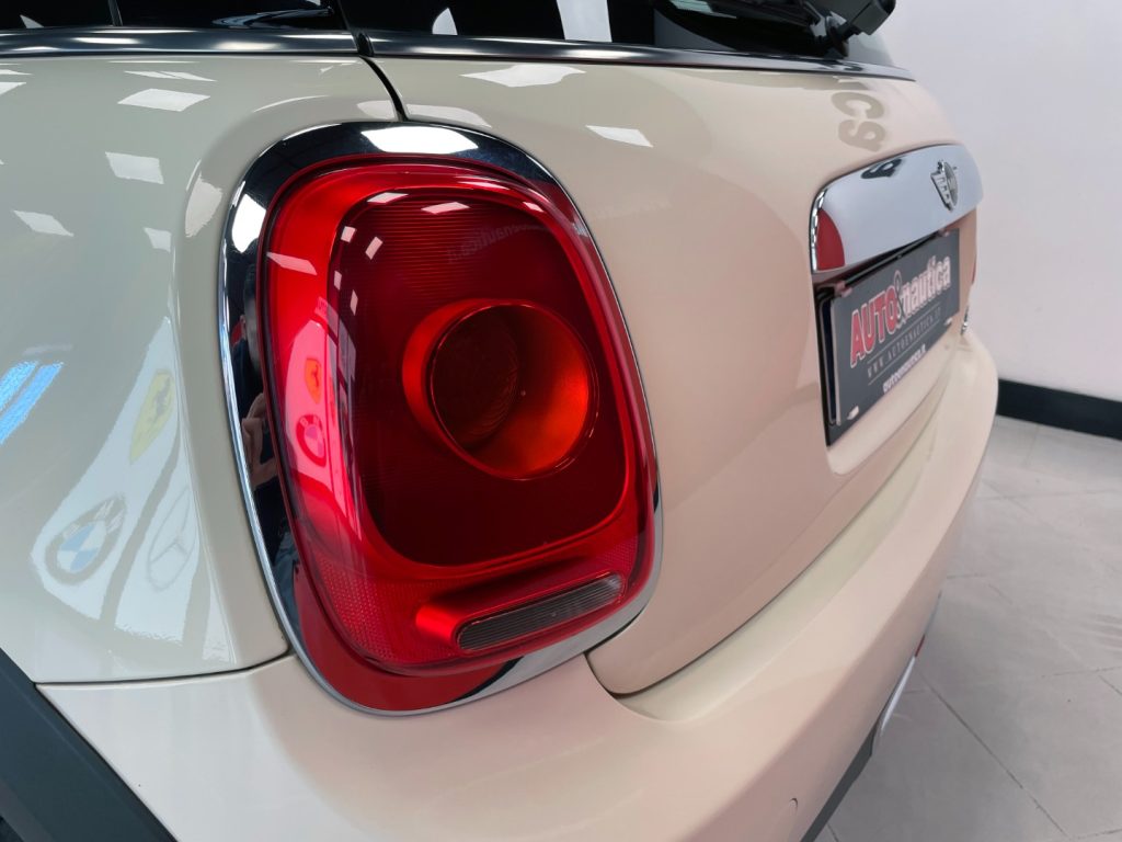 MINI Cooper D 1.5 COOPER D BUSINESS 3P - 13