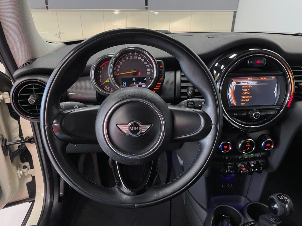 MINI Cooper D 1.5 COOPER D BUSINESS 3P - 17