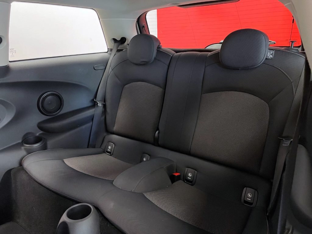 MINI Cooper D 1.5 COOPER D BUSINESS 3P - 26