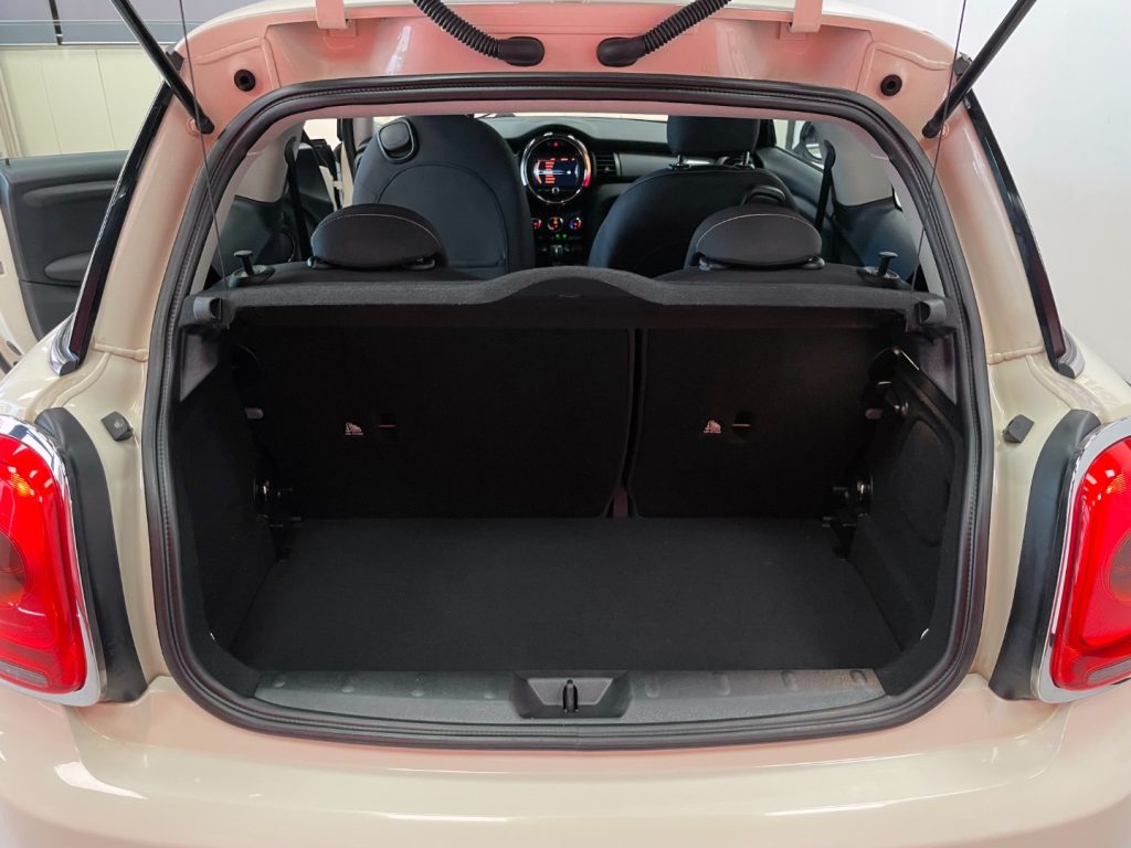 MINI Cooper D 1.5 COOPER D BUSINESS 3P - 30