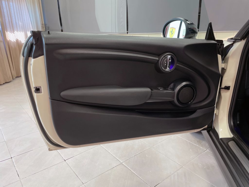 MINI Cooper D 1.5 COOPER D BUSINESS 3P - 40