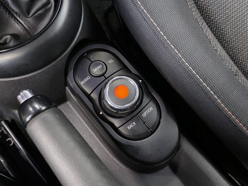 MINI Cooper D 1.5 COOPER D BUSINESS 3P - 44