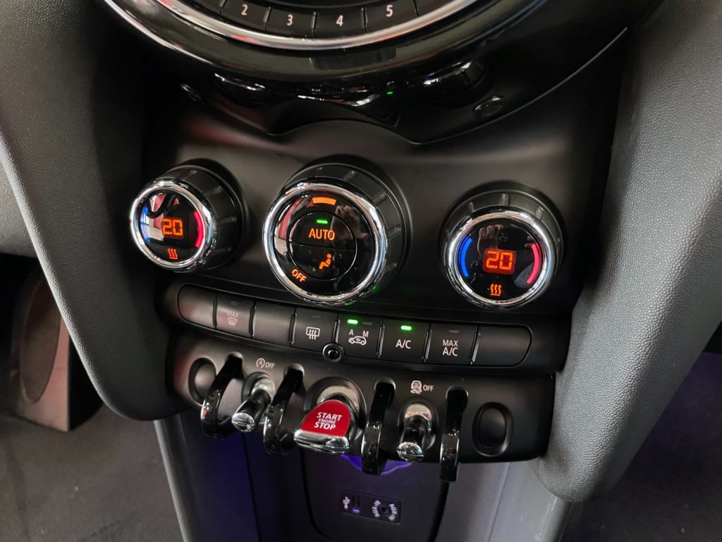 MINI Cooper D 1.5 COOPER D BUSINESS 3P - 49