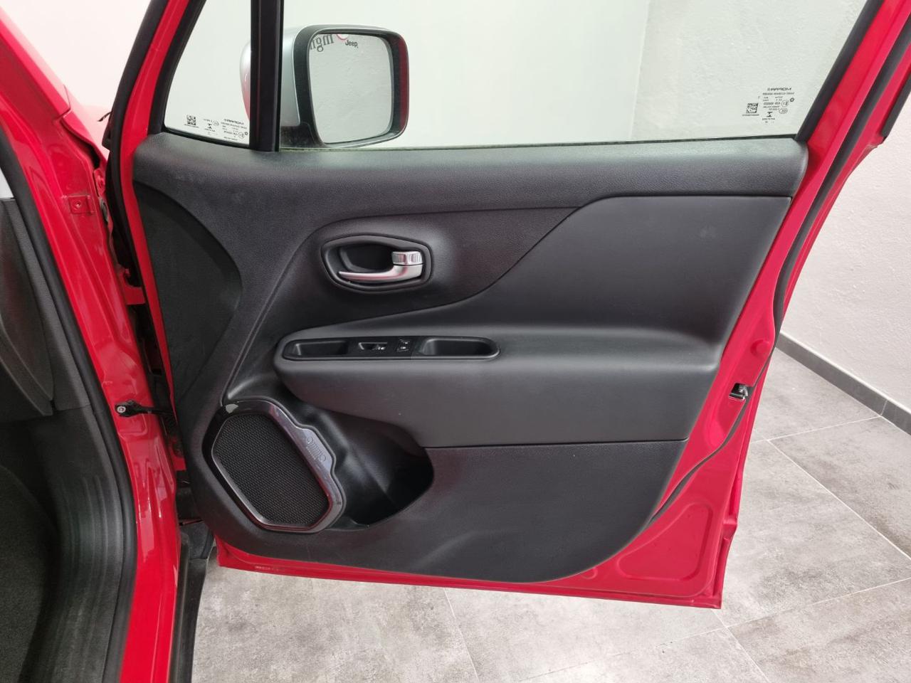 JEEP Renegade 1.5 Turbo T4 MHEV Limited - 20