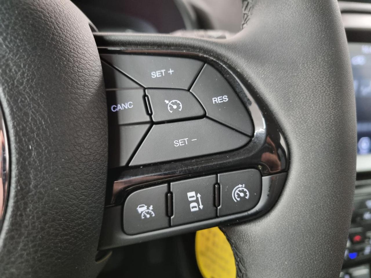JEEP Renegade 1.5 Turbo T4 MHEV Limited - 25