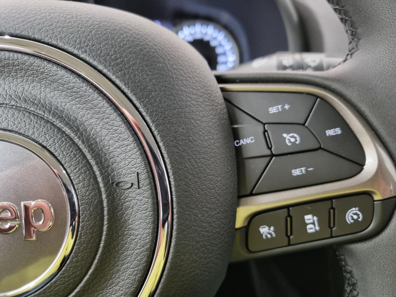 JEEP Renegade 1.5 Turbo T4 MHEV Limited - 25