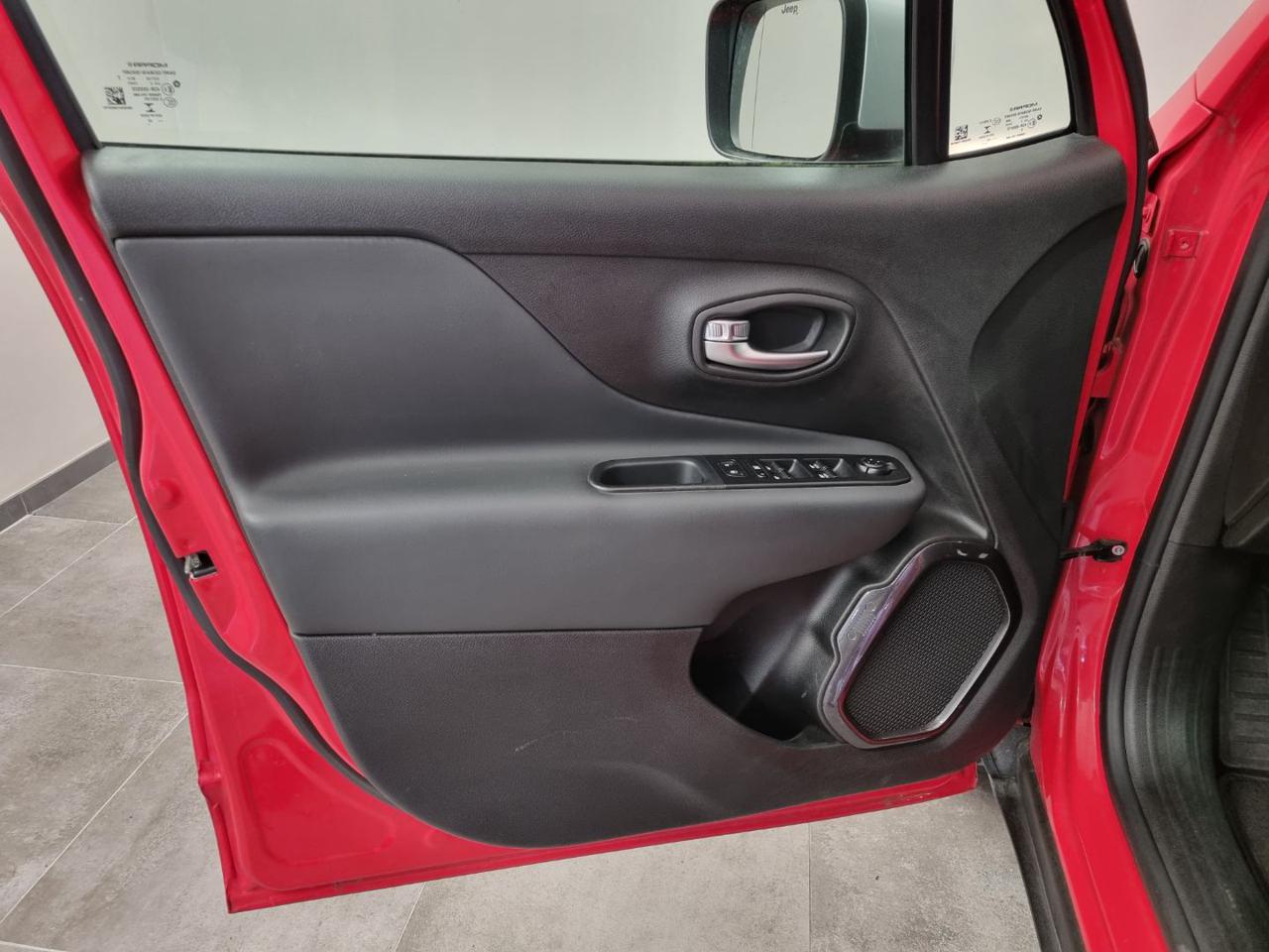 JEEP Renegade 1.5 Turbo T4 MHEV Limited - 13