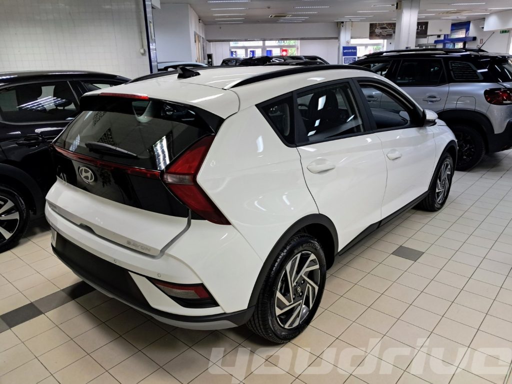 HYUNDAI Bayon / 1.2 MPI MT XLine KM0 - 3