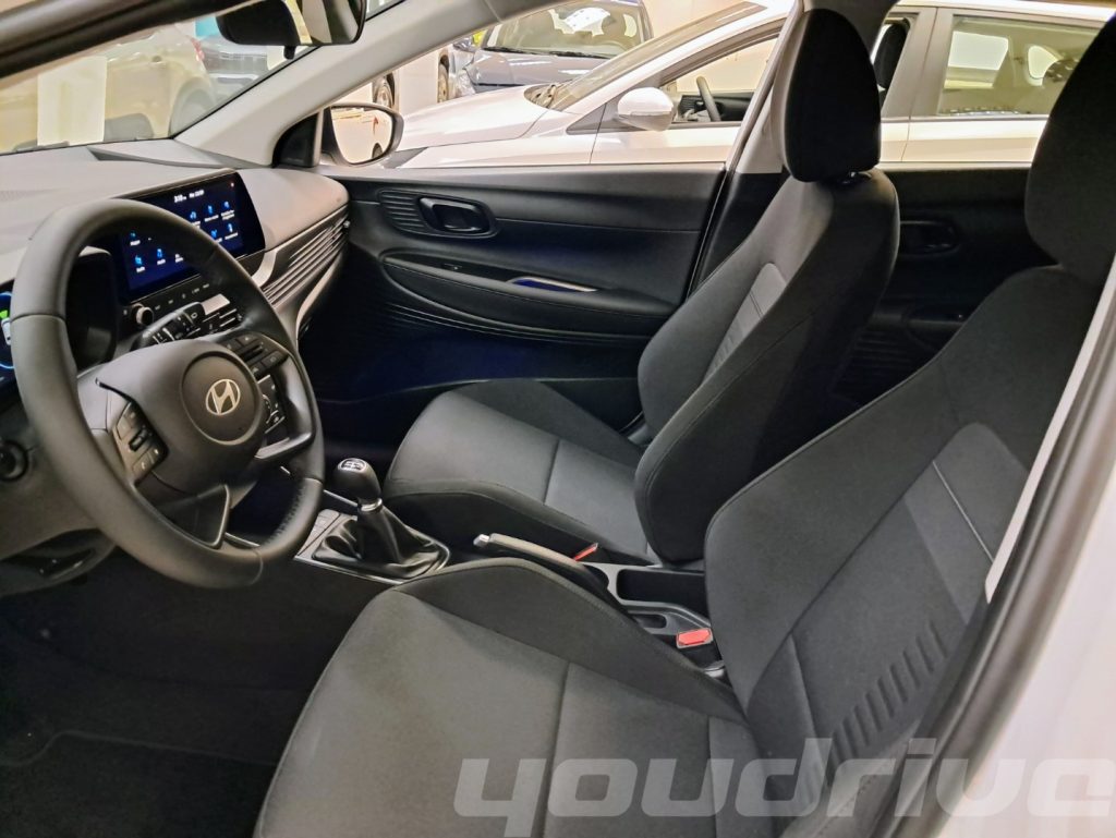 HYUNDAI Bayon / 1.2 MPI MT XLine KM0 - 8