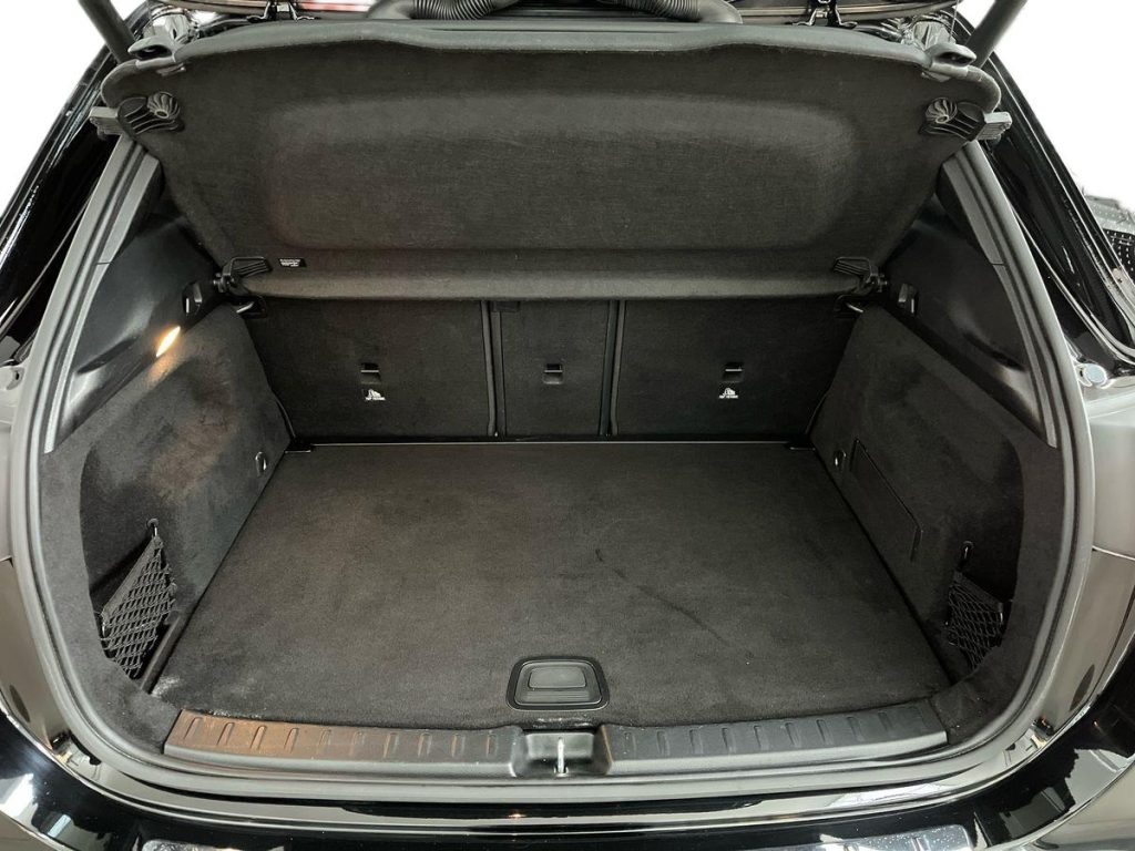 MERCEDES-BENZ GLA 200 d 4matic AMG Line Premium - 13