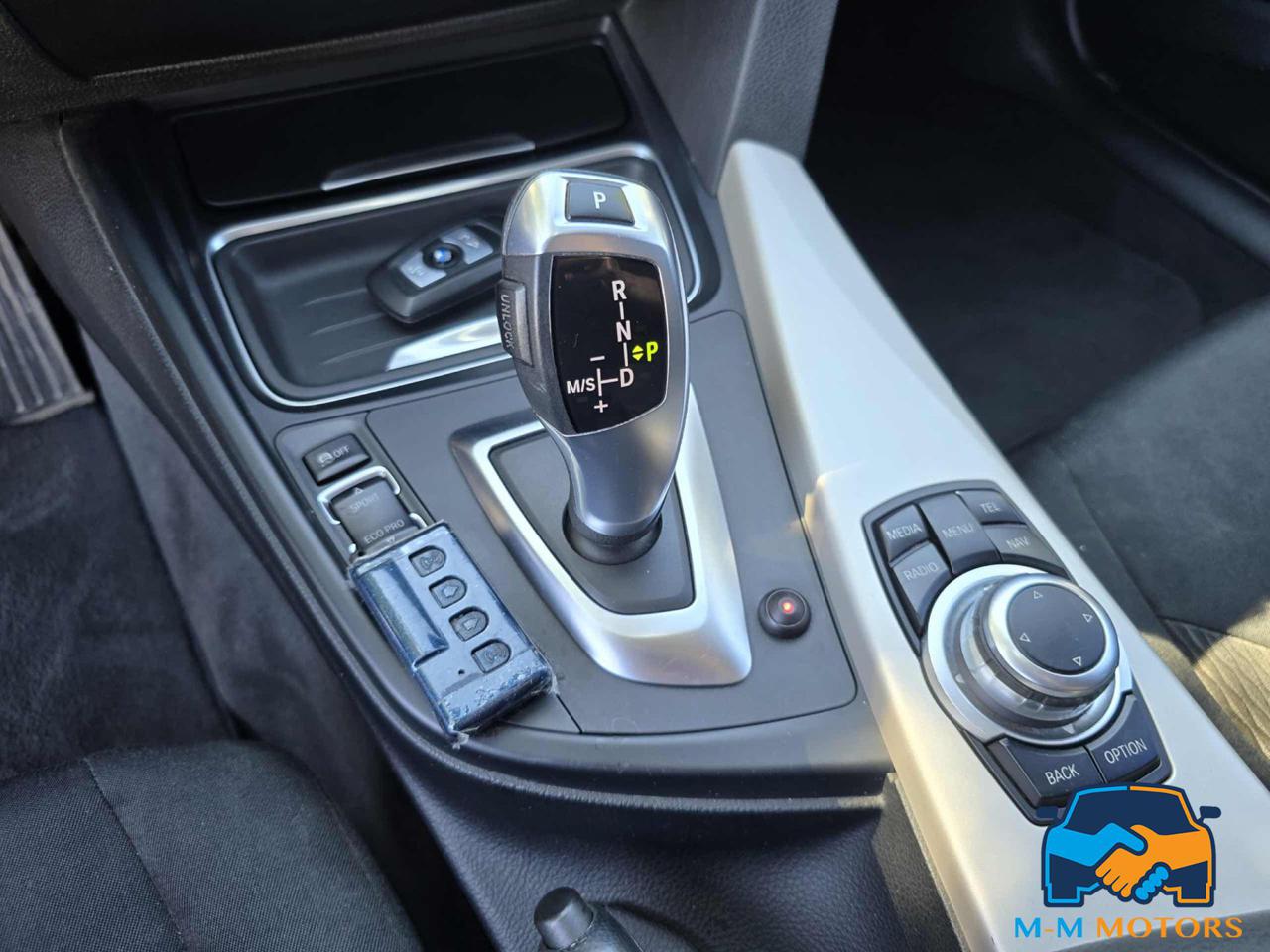 BMW 320 d Efficient Dynamics Touring Business aut. - 18