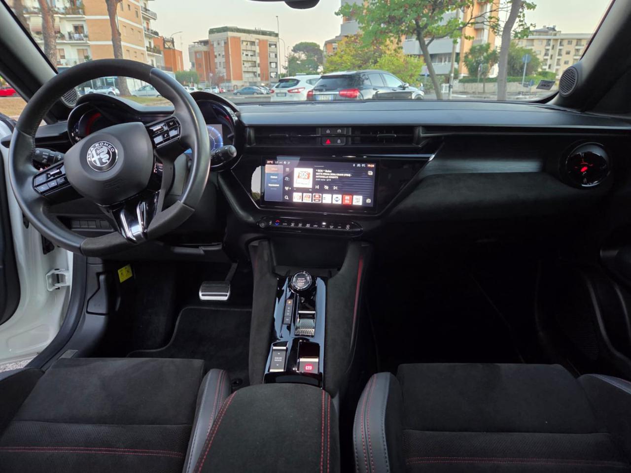 ALFA ROMEO Junior 1.2 Hybrid SPECIALE (Tetto Pan.-Sabelt-Full Opt.) - 5