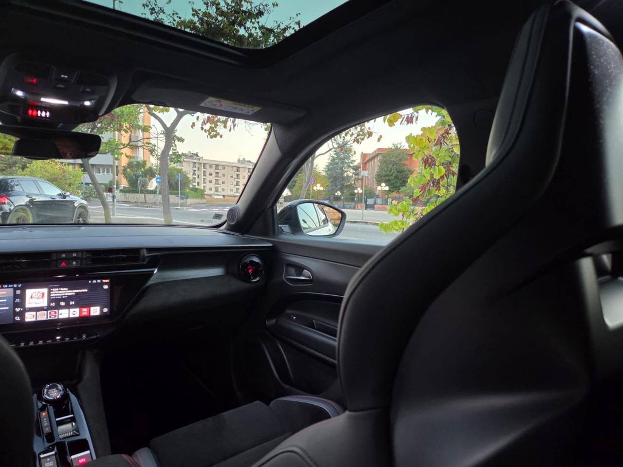 ALFA ROMEO Junior 1.2 Hybrid SPECIALE (Tetto Pan.-Sabelt-Full Opt.) - 17