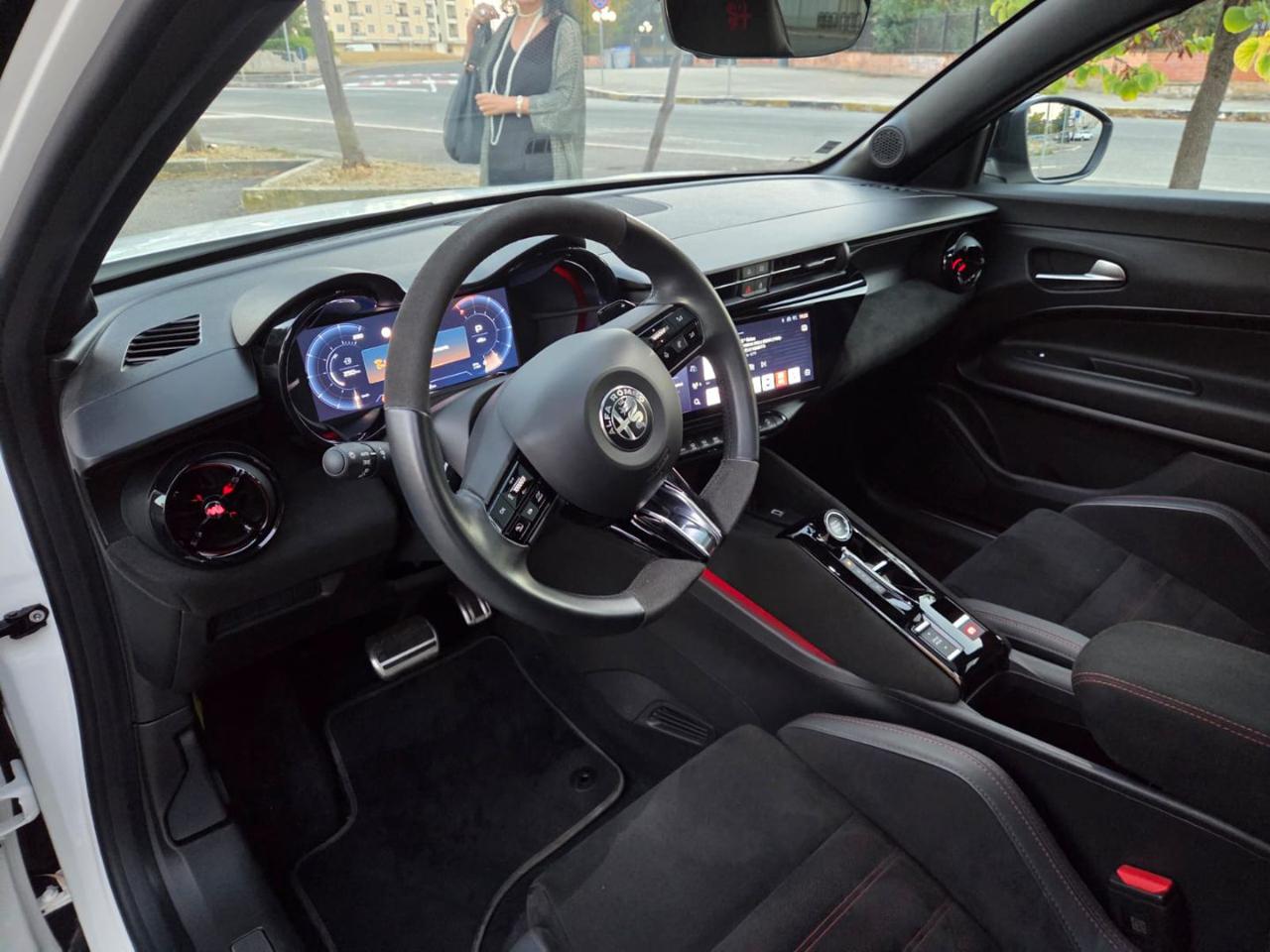 ALFA ROMEO Junior 1.2 Hybrid SPECIALE (Tetto Pan.-Sabelt-Full Opt.) - 18