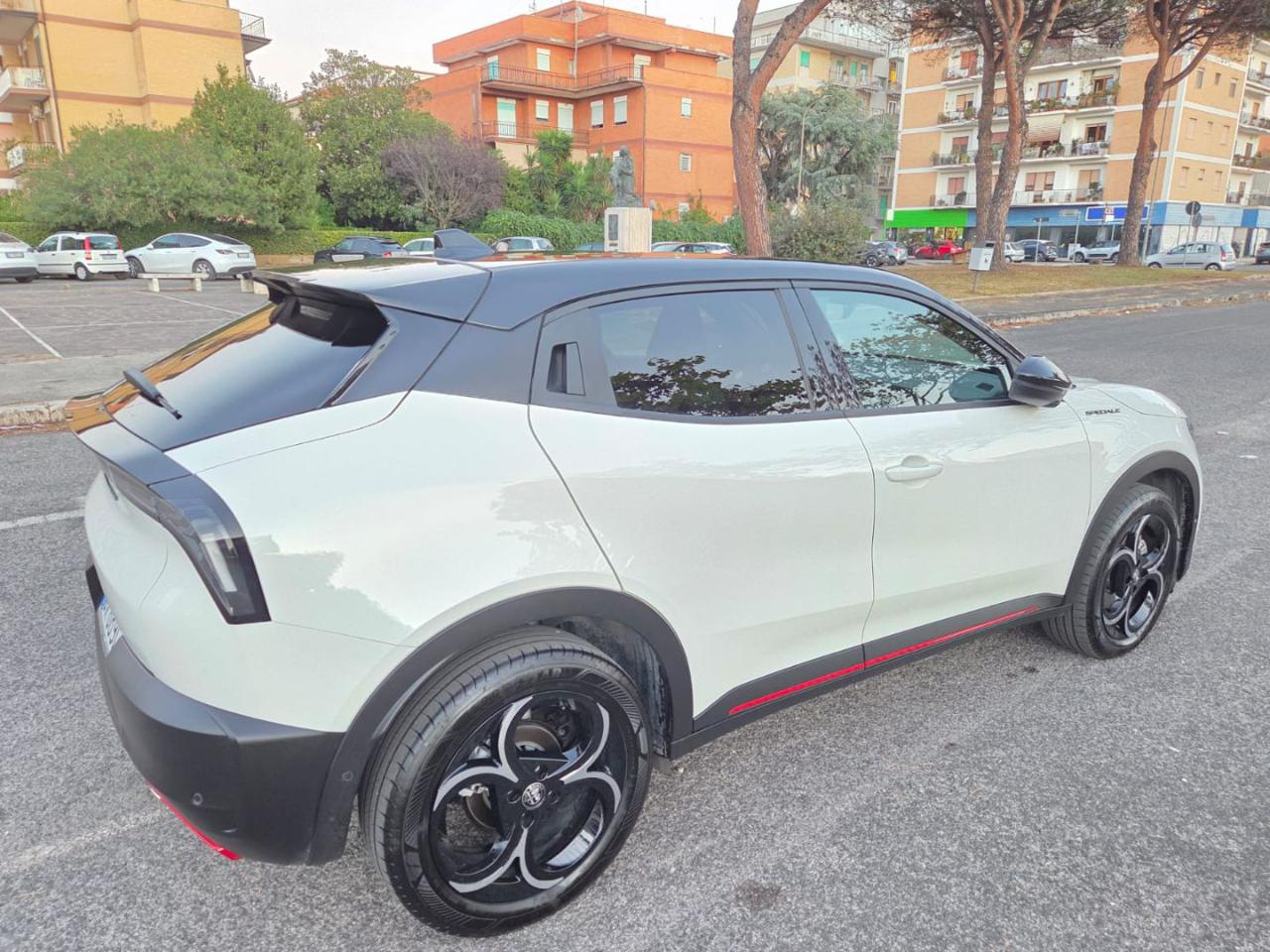 ALFA ROMEO Junior 1.2 Hybrid SPECIALE (Tetto Pan.-Sabelt-Full Opt.) - 24