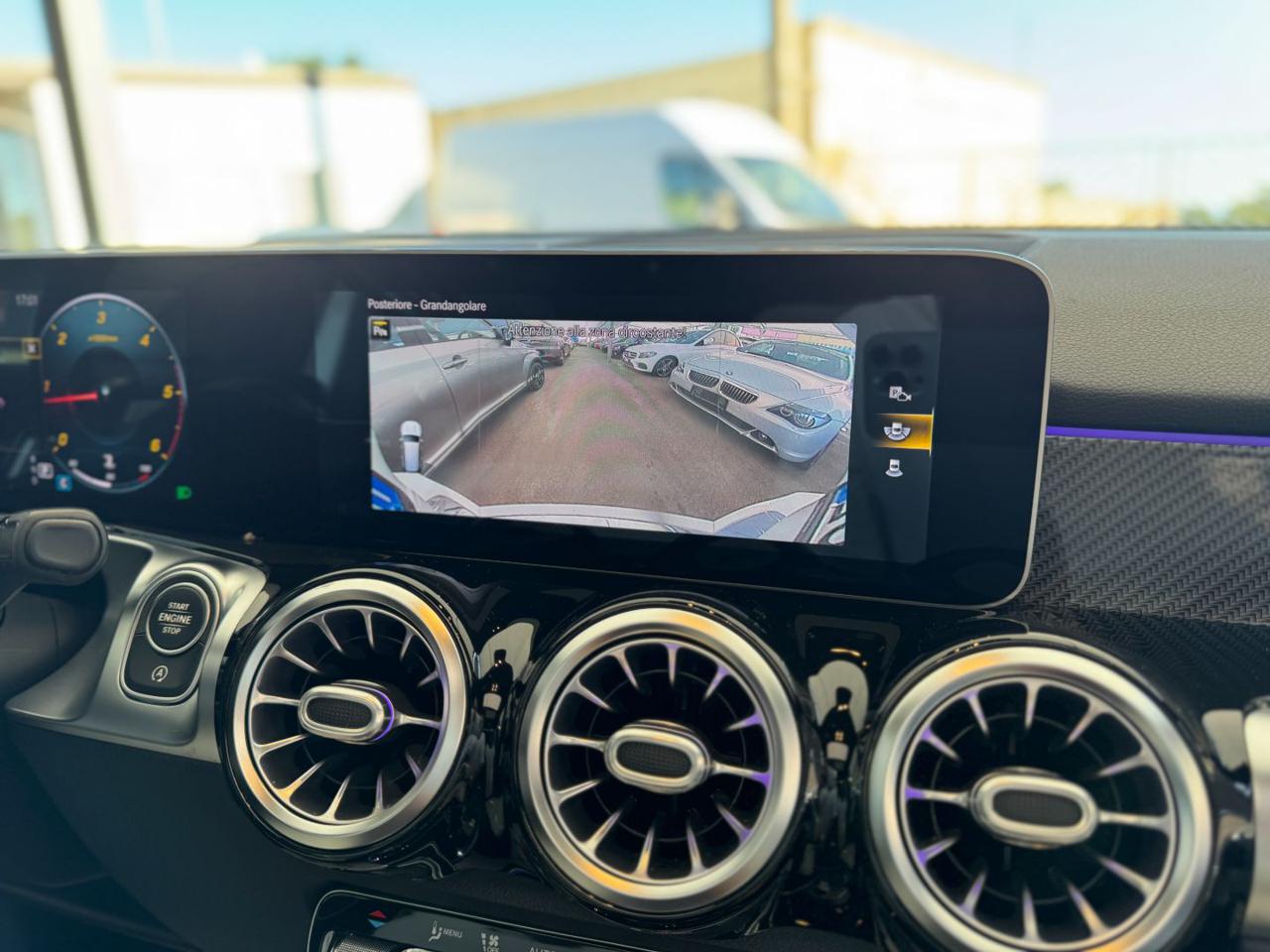 MERCEDES-BENZ GLB 200 d Auto 4Matic Premium AMG (Tetto/Led64/Pelle) - 11