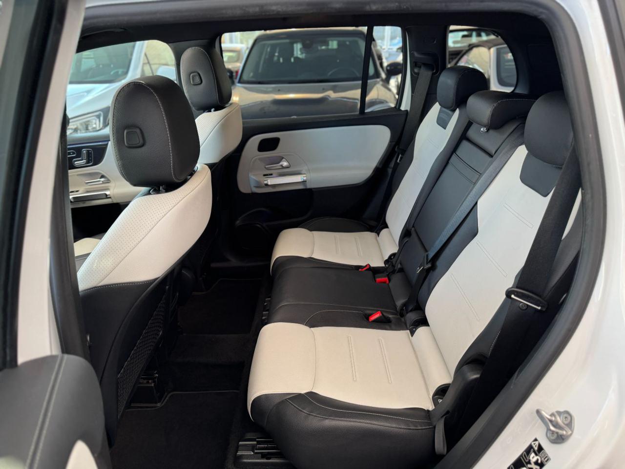 MERCEDES-BENZ GLB 200 d Auto 4Matic Premium AMG (Tetto/Led64/Pelle) - 13