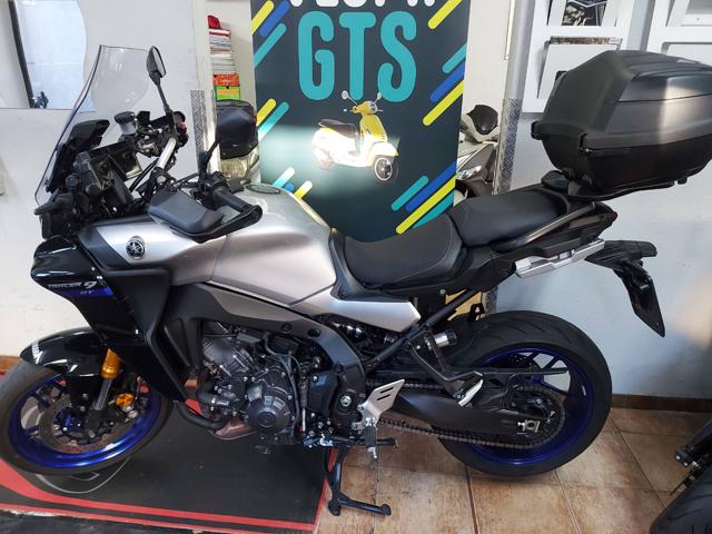 YAMAHA Tracer 9 GT Grigio metallizzato