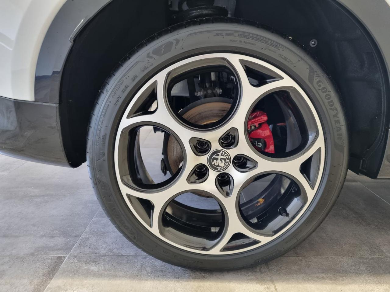 ALFA ROMEO Tonale 1.5 160 CV MHEV TCT7 Veloce - 14