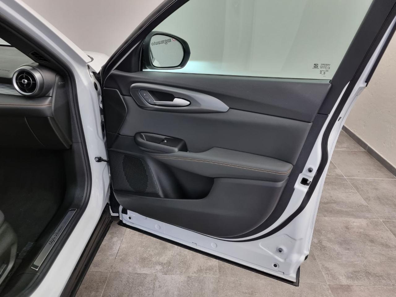 ALFA ROMEO Tonale 1.5 160 CV MHEV TCT7 Veloce - 20