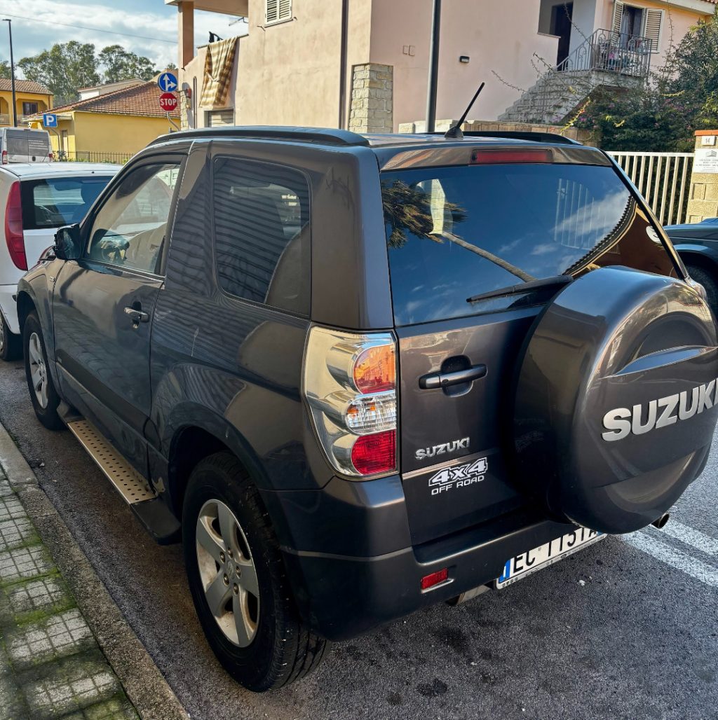 SUZUKI Grand Vitara