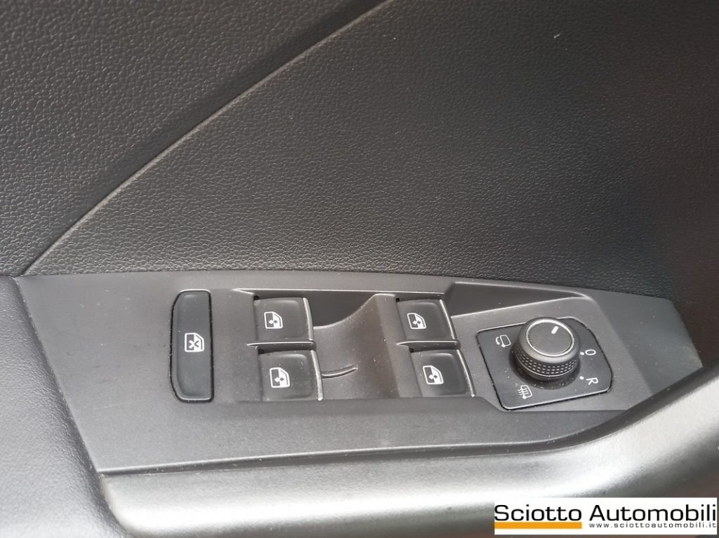 VOLKSWAGEN T-Cross 1.0 TSI 110 CV Advanced - 12