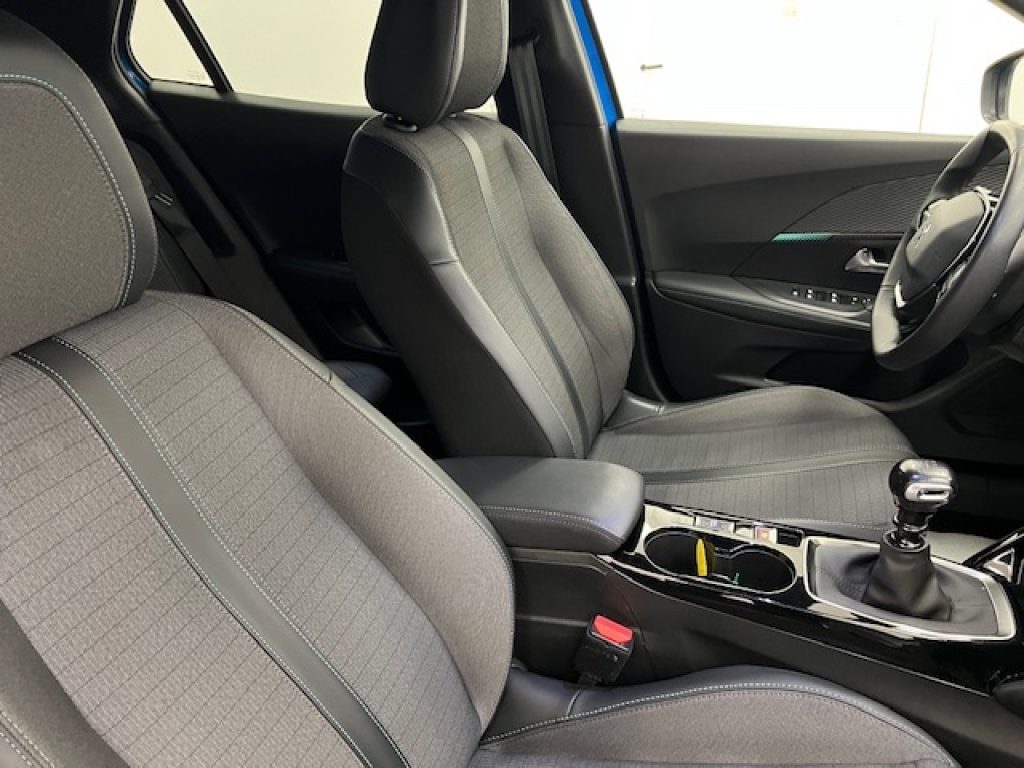 PEUGEOT 2008 II -  1.2 puretech Allure Pack s&s 100cv - 23