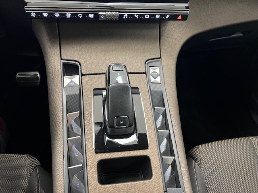 DS AUTOMOBILES DS 7 Crossback -  2.0 bluehdi Grand Chic 180cv a - 17